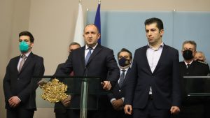Президентът Румен Радев свика извънредна среща с правителството