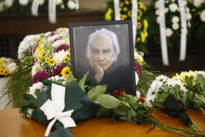 Поклонението пред Антон Дончев