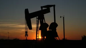 Глобалното търсене на петрол ще постави рекорд тази година