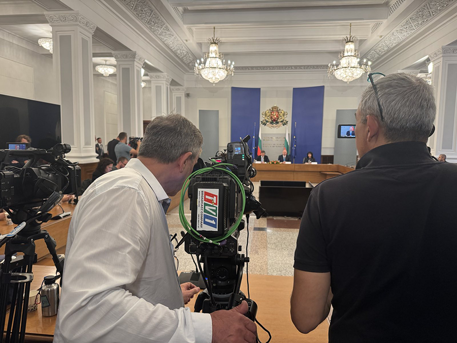 ТВ1 предаде на живо посещението на Валдис Домбровскис за европейските медии