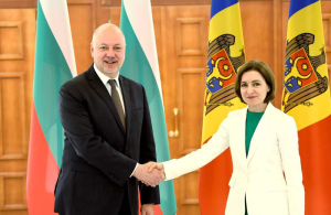 България твърдо подкрепя европейската интеграция на Молдова, каза премиерът Росен Желязков пред президента Мая Санду