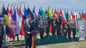 Румен Радев: Безпилотните летателни системи придобиват все по-важно място в изграждането на съвременните отбранителни способности