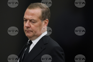 Дмитрий Медведев предупреди Европа за опасност от ядрена война с Русия