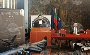 Дроновете и изкуственият интелект доминират в отбраната, заявиха експерти на кръгла маса в София