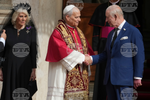 Чарлз III и папа Лъв XIV се помолиха заедно – първата служба във Ватикана с участието на британски монарх от 500 години