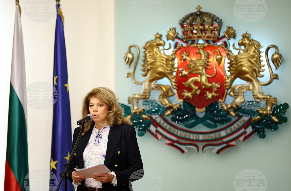 Президентът Илияна Йотова започва срещи във връзка с назначаването на служебно правителство