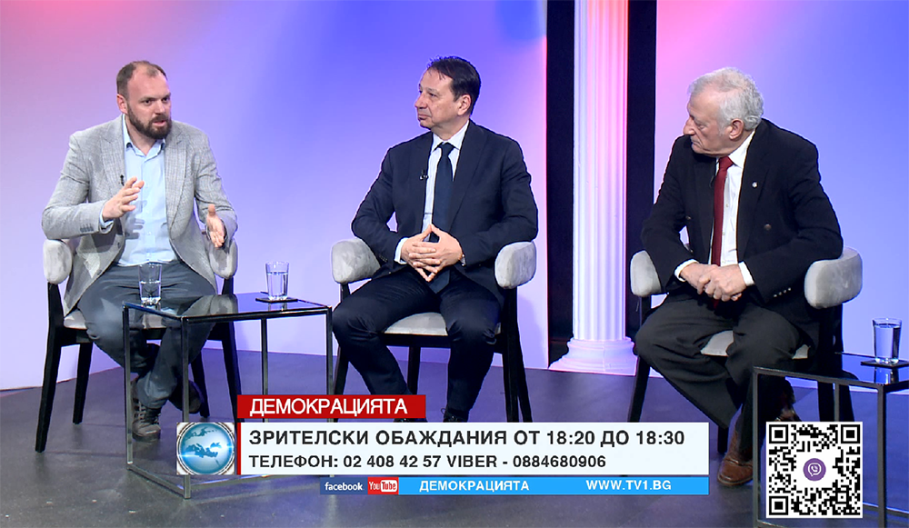 В ПЛАМЪЦИ - "Демокрацията" с Марио Гаврилов