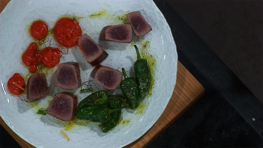 Риба тон със сос Ромеско готви Боби Янев - "На масата с Дядо Маурицио"